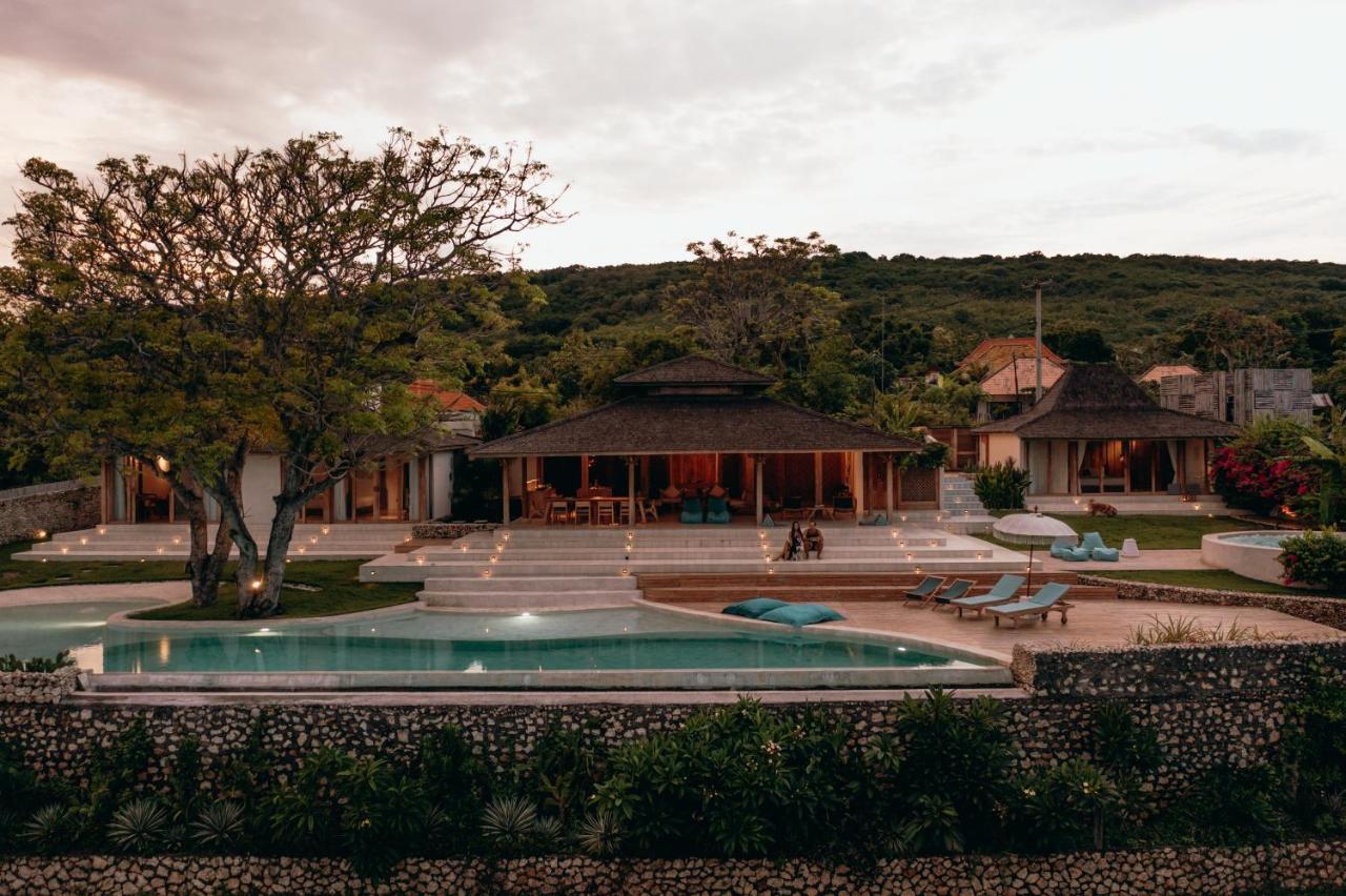 Villa Victoria Nusa Penida Semaya Exterior photo